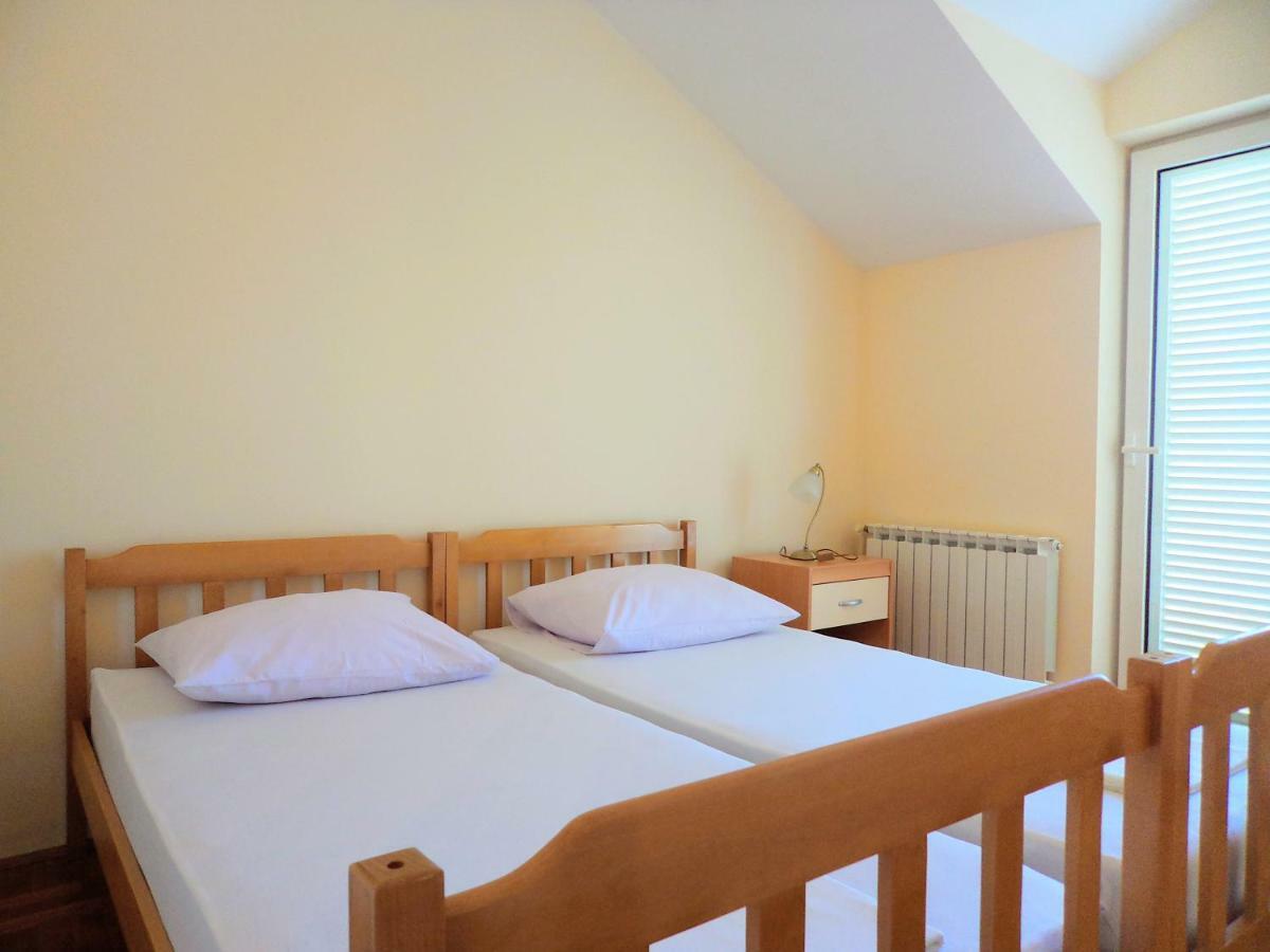 Apartments Andela Sveti Filip i Jakov Esterno foto