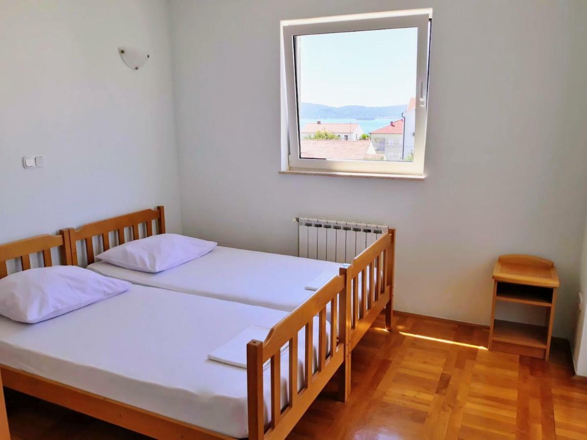 Apartments Andela Sveti Filip i Jakov Esterno foto