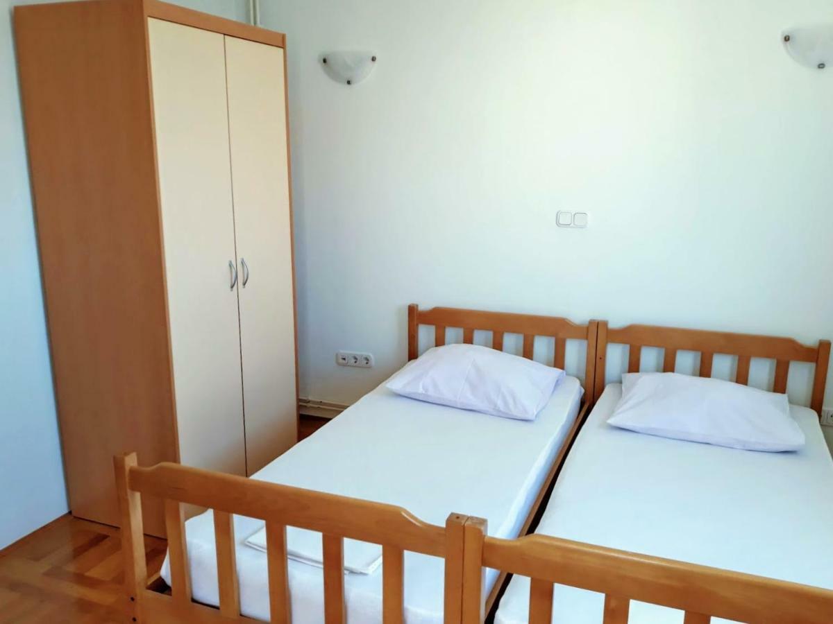 Apartments Andela Sveti Filip i Jakov Esterno foto