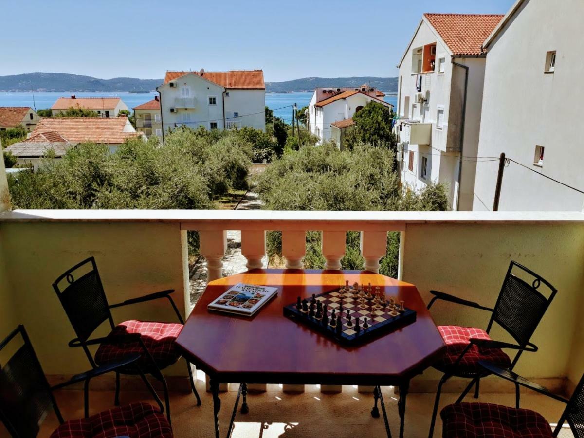 Apartments Andela Sveti Filip i Jakov Esterno foto