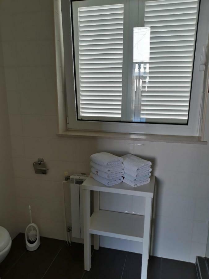 Apartments Andela Sveti Filip i Jakov Esterno foto